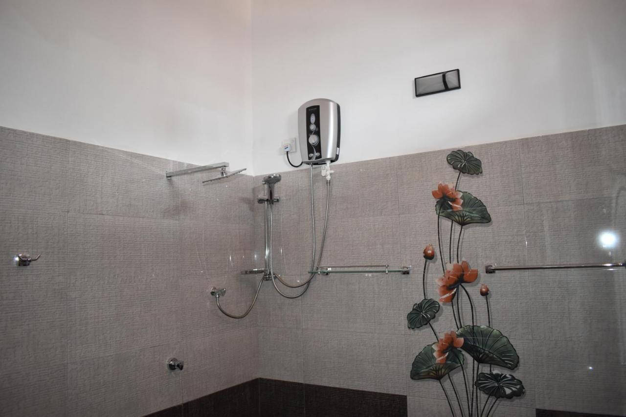 Ashen'S Beach House Bussa エクステリア 写真